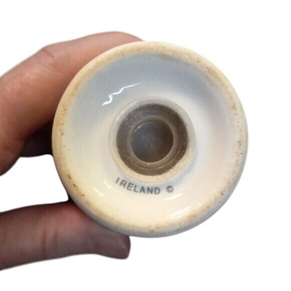 Noritake Summer Estate Floral Ceramic Salt Shaker Blue Pink Flower Designs Vtg - Picture 3 of 4